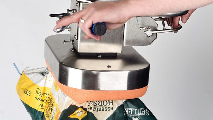 Sack handling with ezzFAST vacuum suction cup on a crane