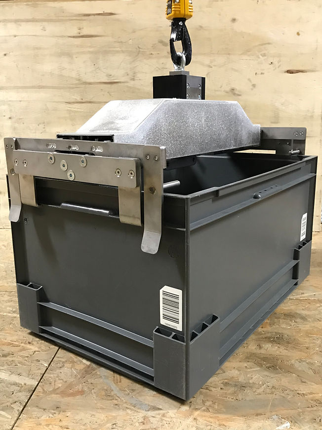 KLT gripper on ezzFLOW balancer